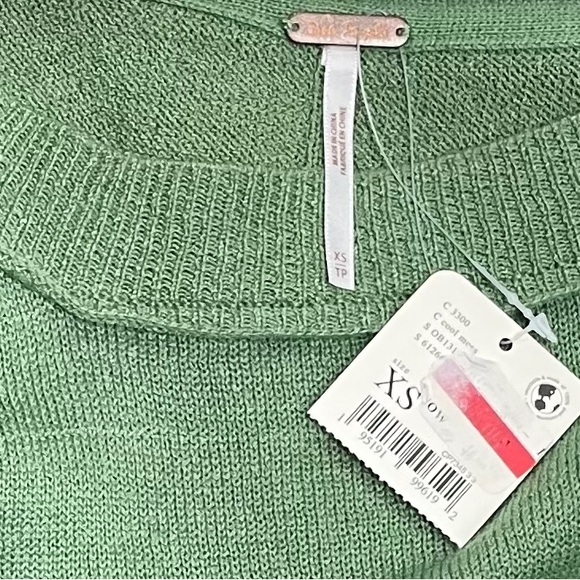 Free People Cool Moss Staycation Short Sleeve Pullover Sweater Shirt  XSmall New - Picture 5 of 5